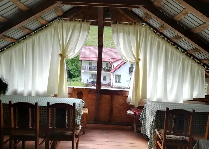 Căsuța de lângă pădure Hotel Moeciu De Sus